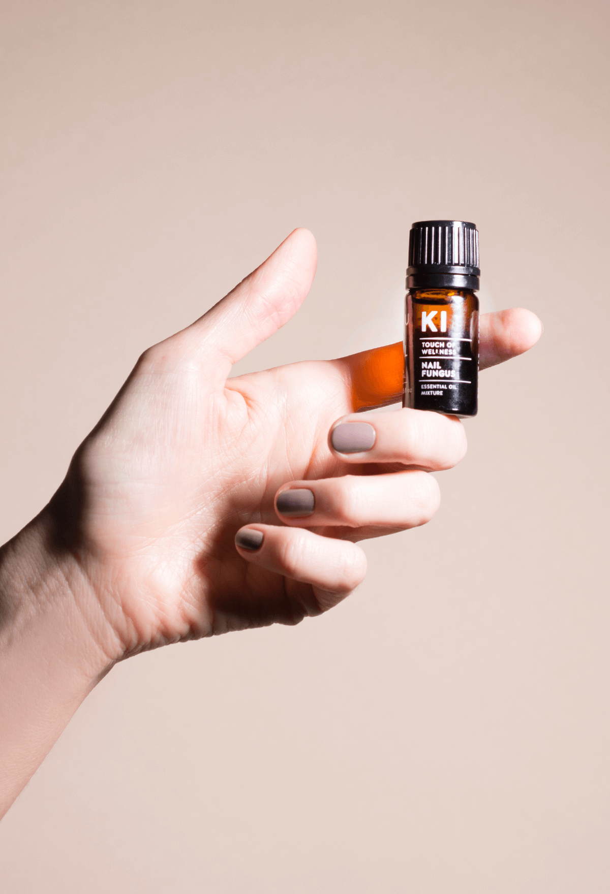 🌟DIY Soothing Nail & Foot Fungus Eliminator: 2oz of Sweet Almond oil 1-3  drops of Garlic essential oil 5 drops of Lavender essential… | Instagram